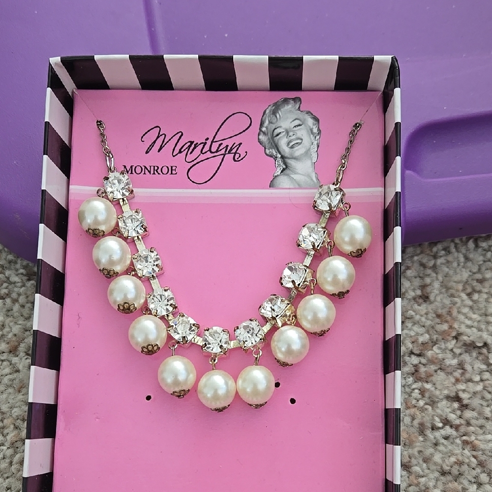 Marilyn Monroe Pearl and Crystal Necklace